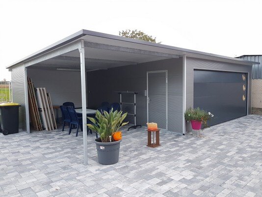 Sonderlösung Doppelgarage mit Carport Sonderlösung Doppelgarage mit Carport